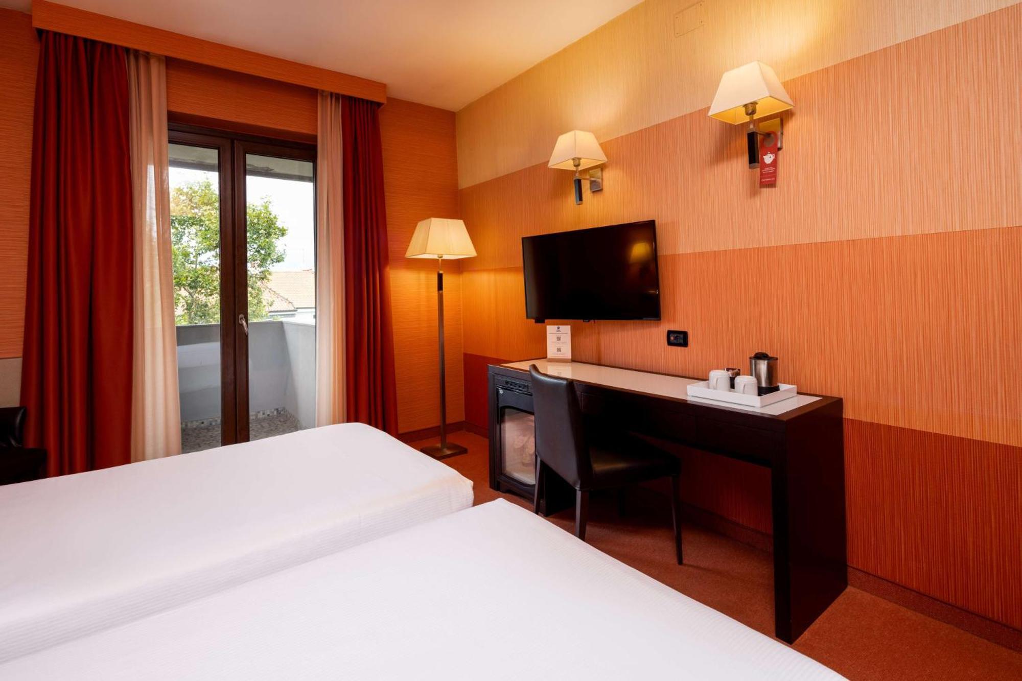 Best Western Gorizia Palace Eksteriør bilde